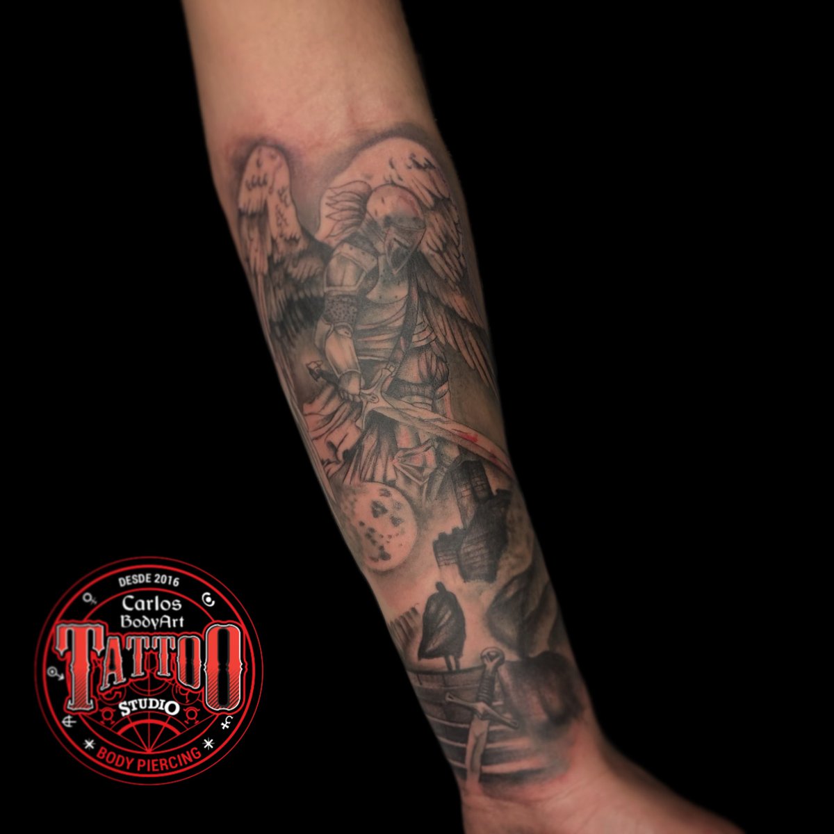CarlosBodyart's tweet photo. #KaranveerMehra  #2024MAMA  #2024MAMAAWARDS  #carlosbodyart https://t.co/ahmgyew6T3