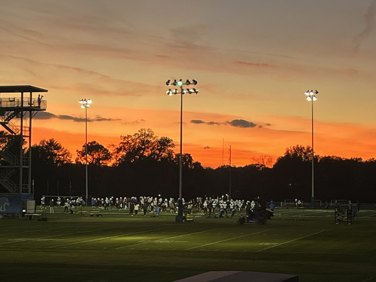Beautiful Night to practice in preparation for a huge Thanksgiving Night game. Who has it better than us Memphis??? #ALLIN #GoTigersGo #MemphisFB