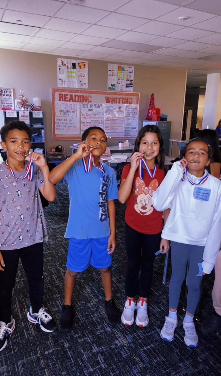 Boys 1st Place ✅
Boys 2nd Place ✅
Girls 1st Place ✅
Girls 3rd Place ✅
Proud teacher moment 🥹✨
#TurkeyTrot <a href="/TippsElementary/">Tipps Elementary</a> <a href="/CoachCarlos_21/">Manners Respect Athletics</a>