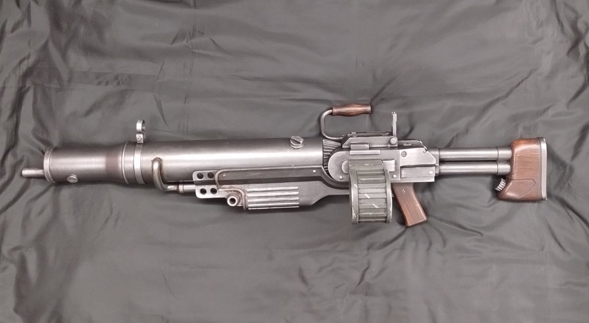 CosplayCommand's tweet image. 1:1 scale, #3Dprinted "Assault Rifle" #cosplay #prop from #Fallout4 #Fallout76 and #FalloutOnPrime
This model was printed utilizing stl files purchased from @Cults3D 

#Fallout #3Dprinting