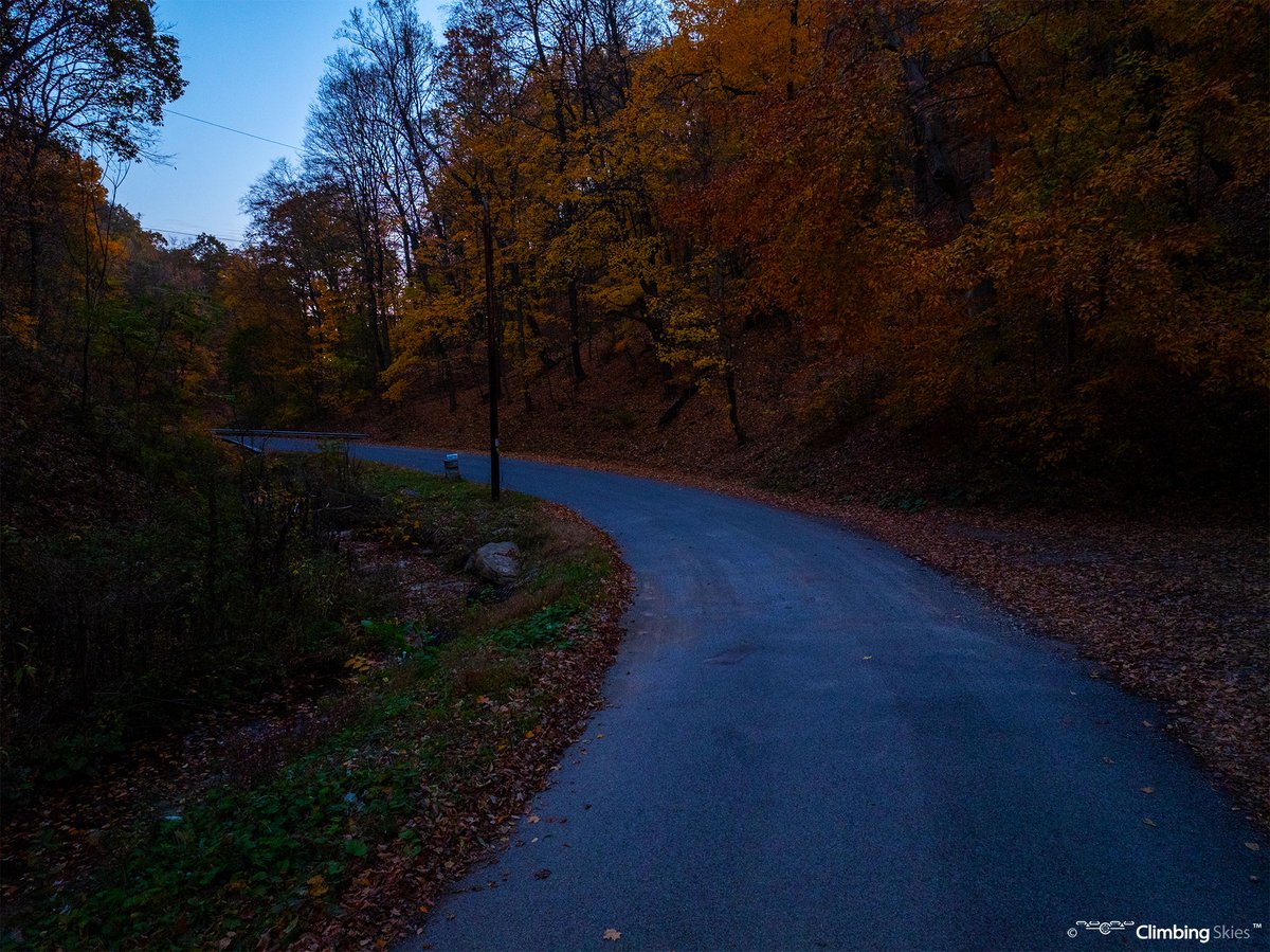 Climbing_Skies's tweet image. Pennsylvania Backroads 🍁🍂🌳🚘
.
.
#explorepa #backroads #getlost