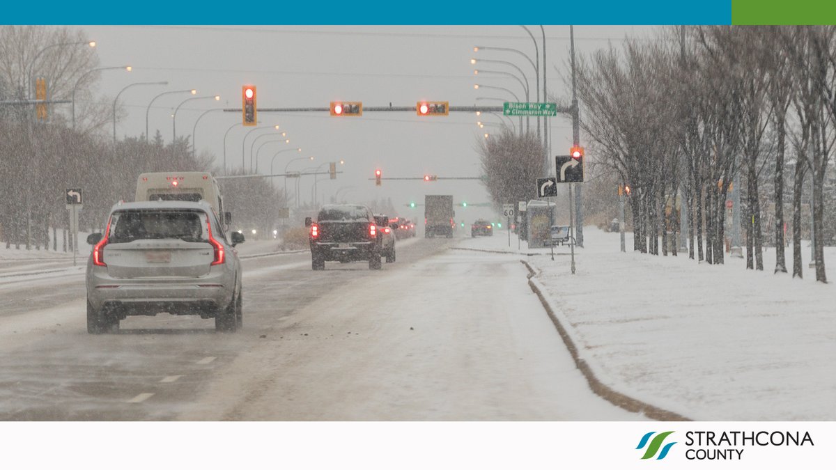 StrathcoCounty's tweet photo. Lots of snow in the forecast in #strathco. Crews will be out 24/7 so please give them room to work. Stay back at least 4 to 5 car lengths to ensure the operator can see you. Sign up to receive winter roads updates and parking ban notifications: https://t.co/jgFU6XwQ89 #shpk https://t.co/1quv1qtrUn