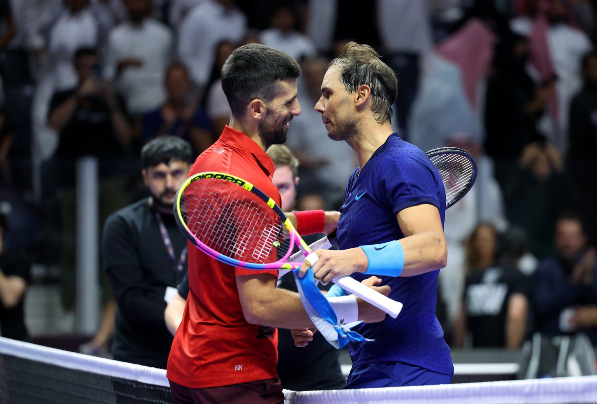 🎾❤️ De Novak Djokovic para Rafael Nadal:

"Rafa, en primer lugar, felicidades por tu increíble carrera. Tu familia, tu equipo y tú mismo tienen que estar muy orgullosos de todo lo que has conseguido a lo largo de tu carrera durante más de 20 años. En el vestuario echaremos de