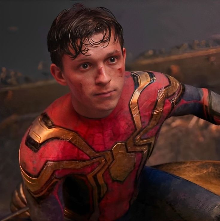 nerdverse01's tweet image. O título de trabalho de &apos;Homem Aranha 4&apos; é supostamente &apos;Blue Oasis&apos;, uma referência a uma HQ  chamada &apos;Spider Man Blue Oasis&apos; Quadrinho no qual Peter Parker conhece e se apaixona por Gwen Stacy curiosamente saíram rumores que Madelyn Cline estaria cotada para ser a Gwen Stacy.