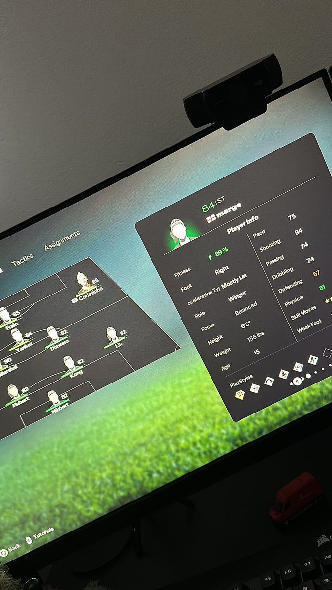 corless_7's tweet photo. @EASFCDirect this game is a shambles! £80 for this shit… promotion match, players from the opposition team on our team, random formation changes and now stuck on the pause screen https://t.co/TNwwllpsjA