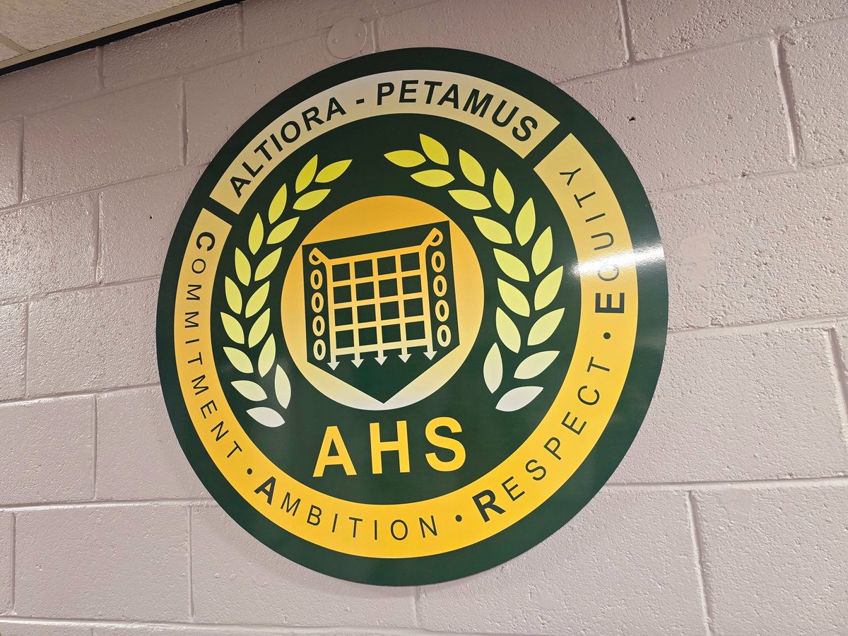 Miranda Strings tweet media