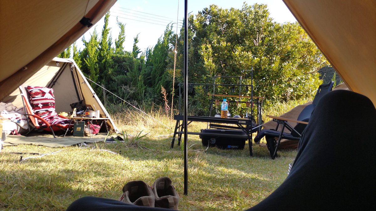 WinWinCamping's tweet photo. キャンプ最高
風が暴風すぎるが
それもまた良し https://t.co/TCRktsOQO6