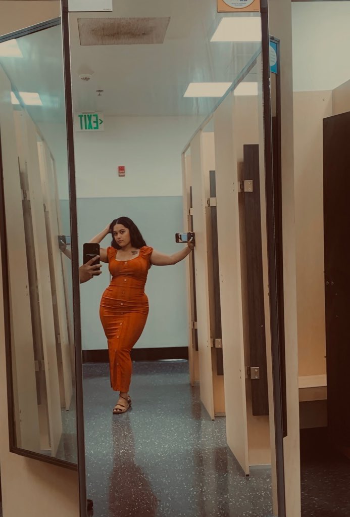 Sweeeetray's tweet image. Moment of reflection 🫠