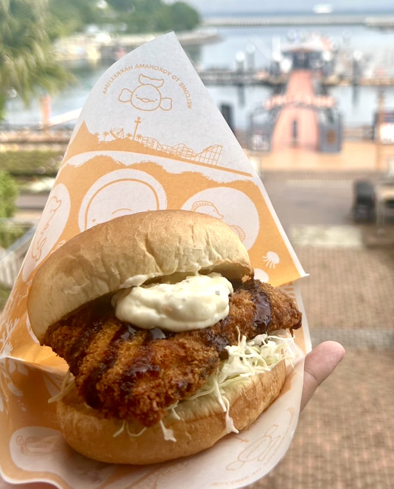 サメのハンバーガーを食べてみよう🦈✨ うみファームキッチンでは