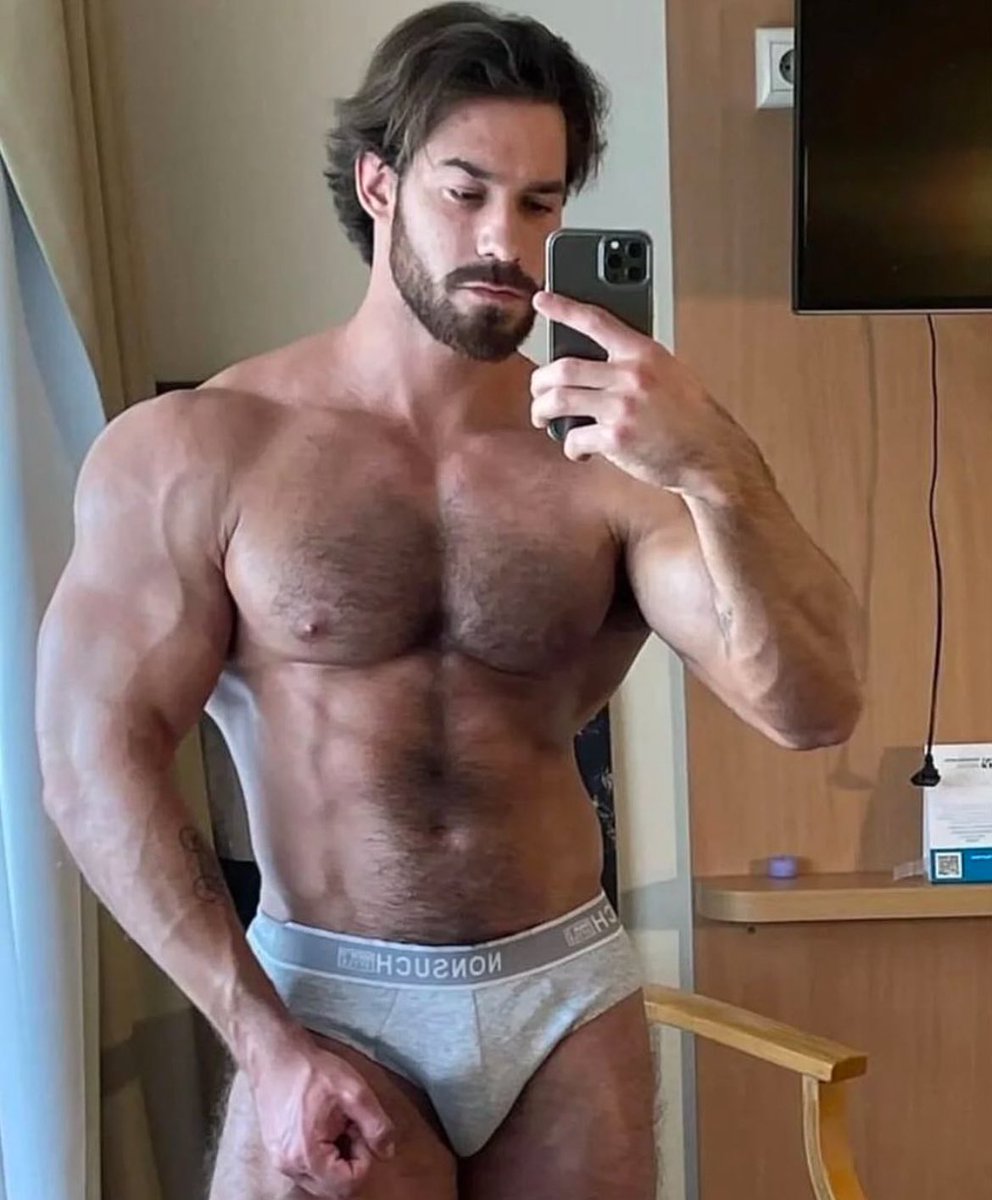 AlphaMaleOliver's tweet photo. Are you ready to take it all in? 🍆 https://t.co/A6pGjBI1tG