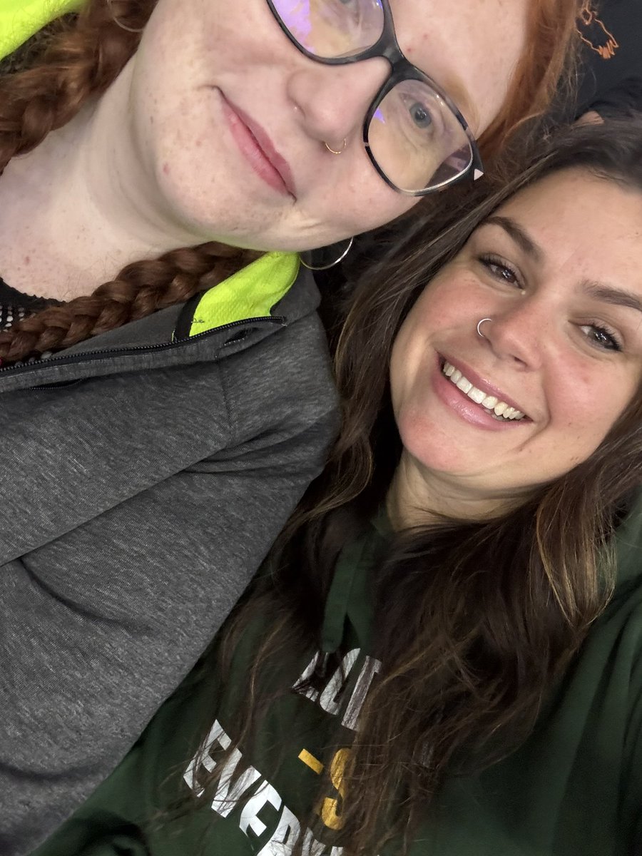 Amy Smith tweet media