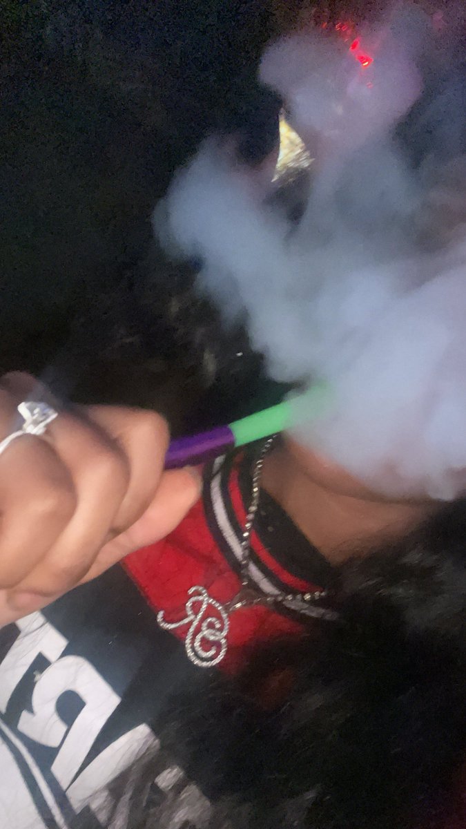BIGCII54's tweet photo. Only bad bitches cry inna club https://t.co/32E6lpnJgS