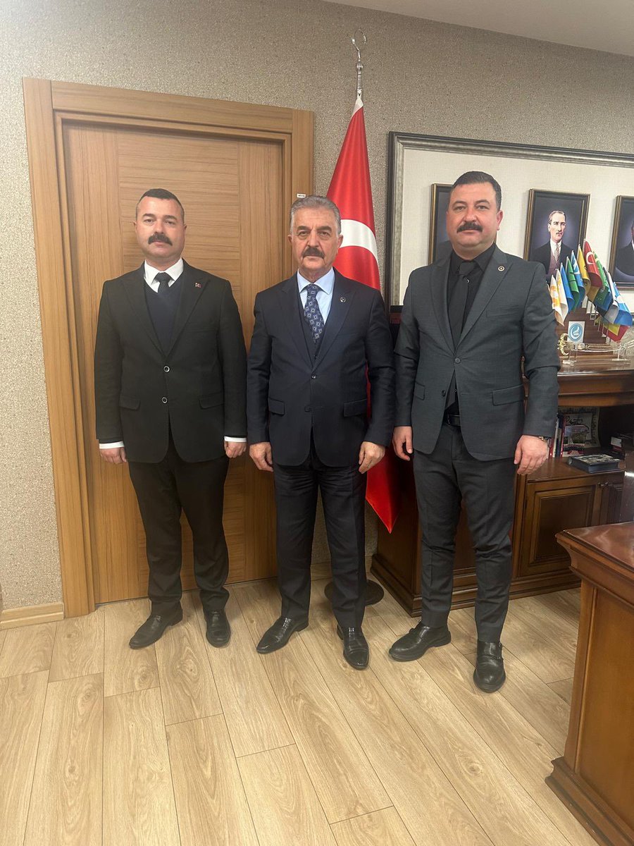 SarbayAbdullah's tweet photo. MHP MYK Üyemiz Balıkesir'imizin vekili Sn. Ekrem Gökay YÜKSEL ile birlikte MHP Genel Sekreteri Bursa Milletvekili Sn. İsmet BÜYÜKATAMAN'nı makamında ziyaret ettik. https://t.co/NUqbBh5r8l