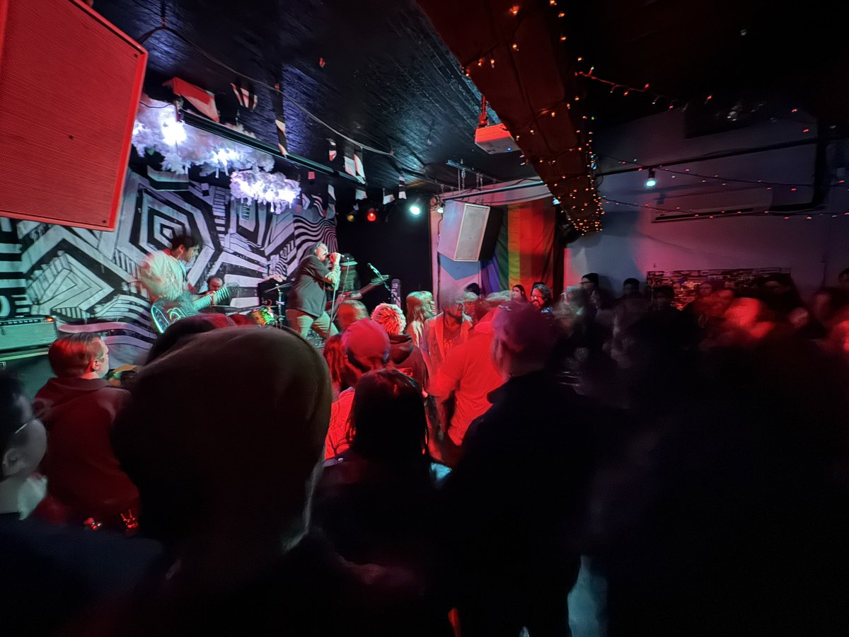 Discologist tweet media