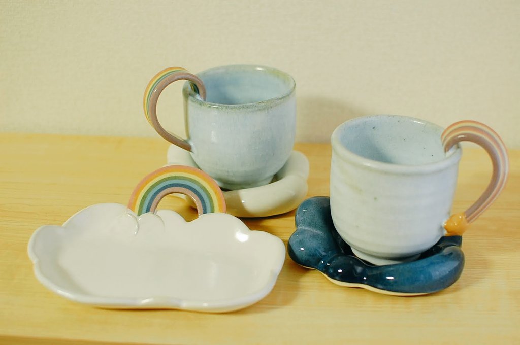 MEGOinformation's tweet photo. 数年前、かわいい雲ティーセットを購入して以来、お名前分からなくなってたのですが見つけた！！
夜空のティーカップかわいい✨

ミネオクラフト陶芸工房
#デザフェス６０リポスト
@designfesta https://t.co/dlspHOi0Bv