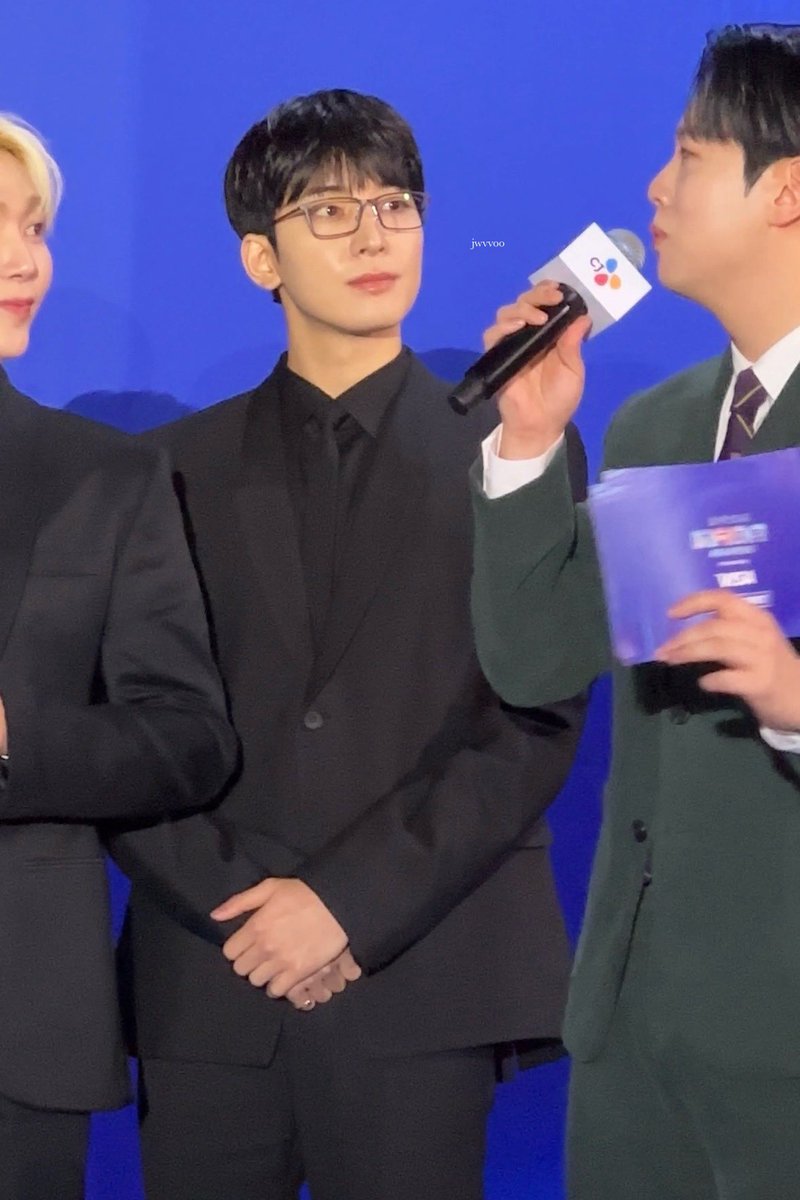 jwvvoo's tweet photo. 아니 전원우 존나 잘생김.. #2024MAMAAWARDS https://t.co/HJ8yH4wiAN