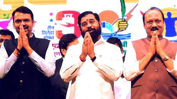 Mangalkohale11's tweet photo. रेकॉर्ड ब्रेक लाडक्या बहिणीने केले मतदान🔥
मुख्यमंत्री लाडकी बहिणी योजनेमुळे महायुती सुसाट विजयाच्या मार्गवर ! भावाने सांभाळले बहिणीने जपले नाते!
#मुख्यमंत्री_लाडकी_बहीण_योजना🤞
#विधानसभानिवडणूक२०२४ https://t.co/BylFwTPB6k