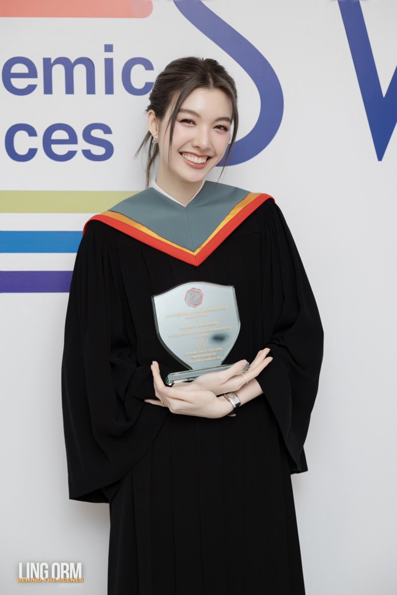 น้องออม​ ได้รับ​โล่ประกาศเกียรติคุณ​ ในฐานะศิษย์เก่าดีเด่น ด้านการสร้างชื่อเสียงให้กับคณะเศรษฐศาสตร์​ มหาวิทยาลัยศรีนครินทรวิโรฒ ประสานมิตร ประจำปี 2567

PROUD OF ORM
#CongratsOrmkorn