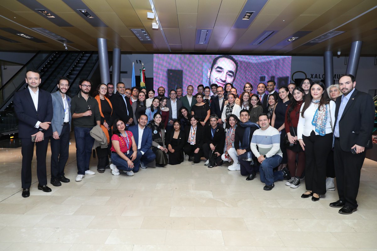 Relaciones Exteriores (@sre_mx) on Twitter photo 📸 Con motivo de la 29a Conferencia de Naciones Unidas sobre Cambio Climático (<a href="/COP29_AZ/">COP29 Azerbaijan</a>), la <a href="/EmbaMexAze/">Embamex Azerbaiyán</a> participó en la inauguración de la muestra ‘Climas y Alfombras’ en el reconocido <a href="/AzCarpetMuseum/">Azerbaijan National Carpet Museum</a> de Azerbaiyán. Esta muestra reúne piezas creadas por artistas de Azerbaiyán, 📸 Con motivo de la 29a Conferencia de Naciones Unidas sobre Cambio Climático (<a href="/COP29_AZ/">COP29 Azerbaijan</a>), la <a href="/EmbaMexAze/">Embamex Azerbaiyán</a> participó en la inauguración de la muestra ‘Climas y Alfombras’ en el reconocido <a href="/AzCarpetMuseum/">Azerbaijan National Carpet Museum</a> de Azerbaiyán. Esta muestra reúne piezas creadas por artistas de Azerbaiyán,