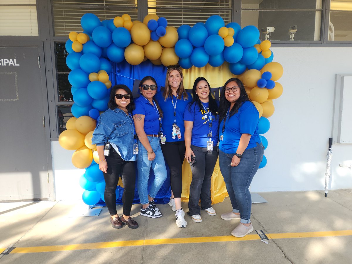 A successful Fremont Family Picnic with some of the best support staff ever. 💙💛