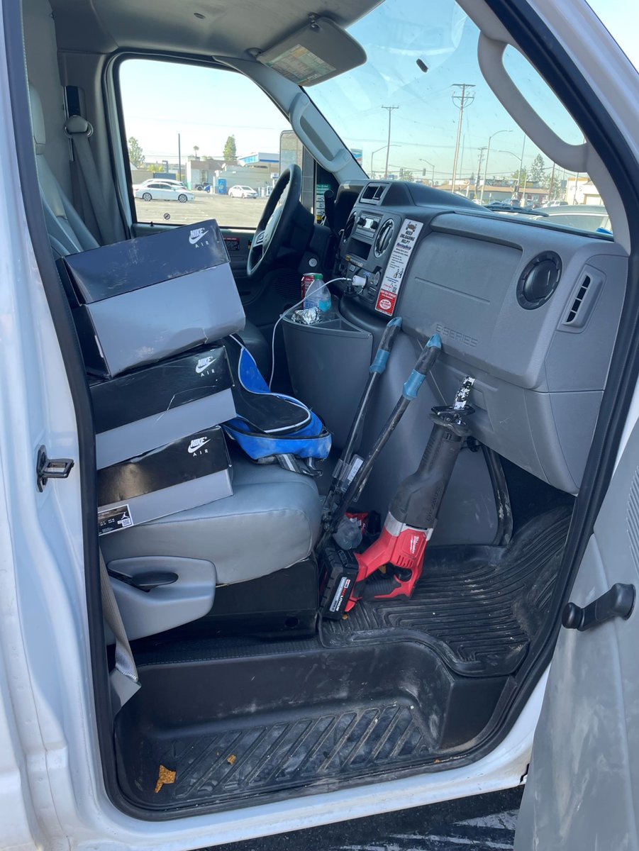 CHP_Border's tweet photo. CHP ARRESTS SEVEN, RECOVERS $200K IN STOLEN NIKE JORDAN SHOES
ANAHEIM, CA – On November 22, 2024, California Highway Patrol (CHP) Cargo Theft Interdiction Program (CTIP) officers recovered over $200,000 worth of stolen Nike Jordan shoes and arrested seven suspects. https://t.co/l2lE2hYFOH