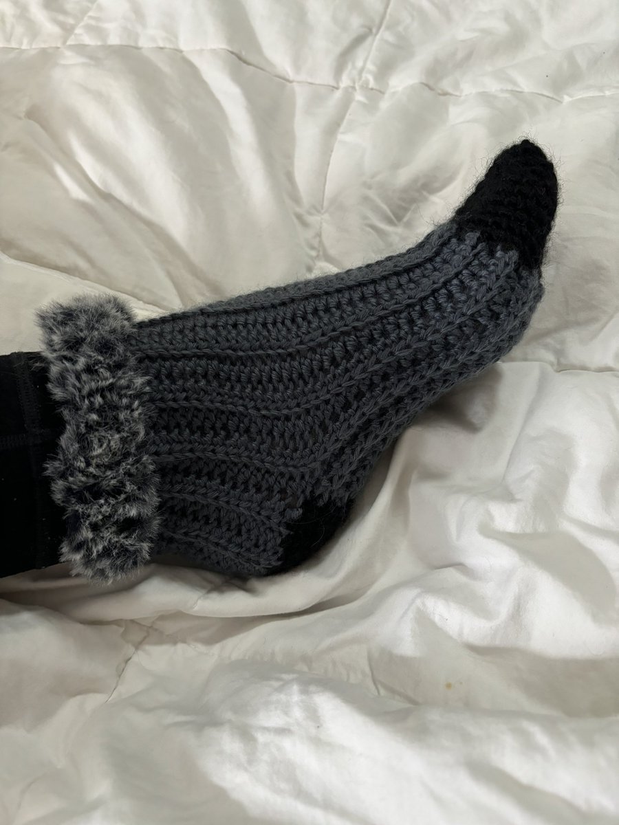 SusanneAtSRC's tweet image. Socks! I’m having fun going back to making these in different ways and styles. #crochet #crochetersofinstagram #socks