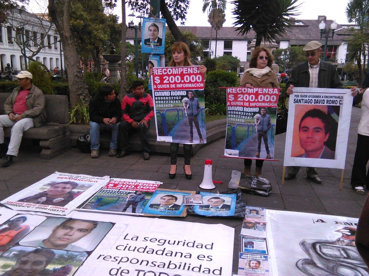 alexa_co2000's tweet photo. Víctima no solo es el  desaparecido sino también su Familia  que tiene un  dolor y angustia  continuo porque es un luto que no se cierra pues se desconoce  si la persona desaparecida está viva o muerta. ¿Dónde está #DavidRomo ? @alexa_co2000 @ArduinoTomasi @DanielNoboaOk https://t.co/e1UVi3sqPI