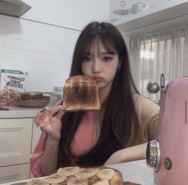 _k_t_y_s_h_d_'s tweet photo. my favorite fromis_9 Roh Jisun photos | thread  

#fromis_9 #RohJisun
#Happy_Jisun_Day
#OurForeverCenterJisun https://t.co/s0b2askBC8