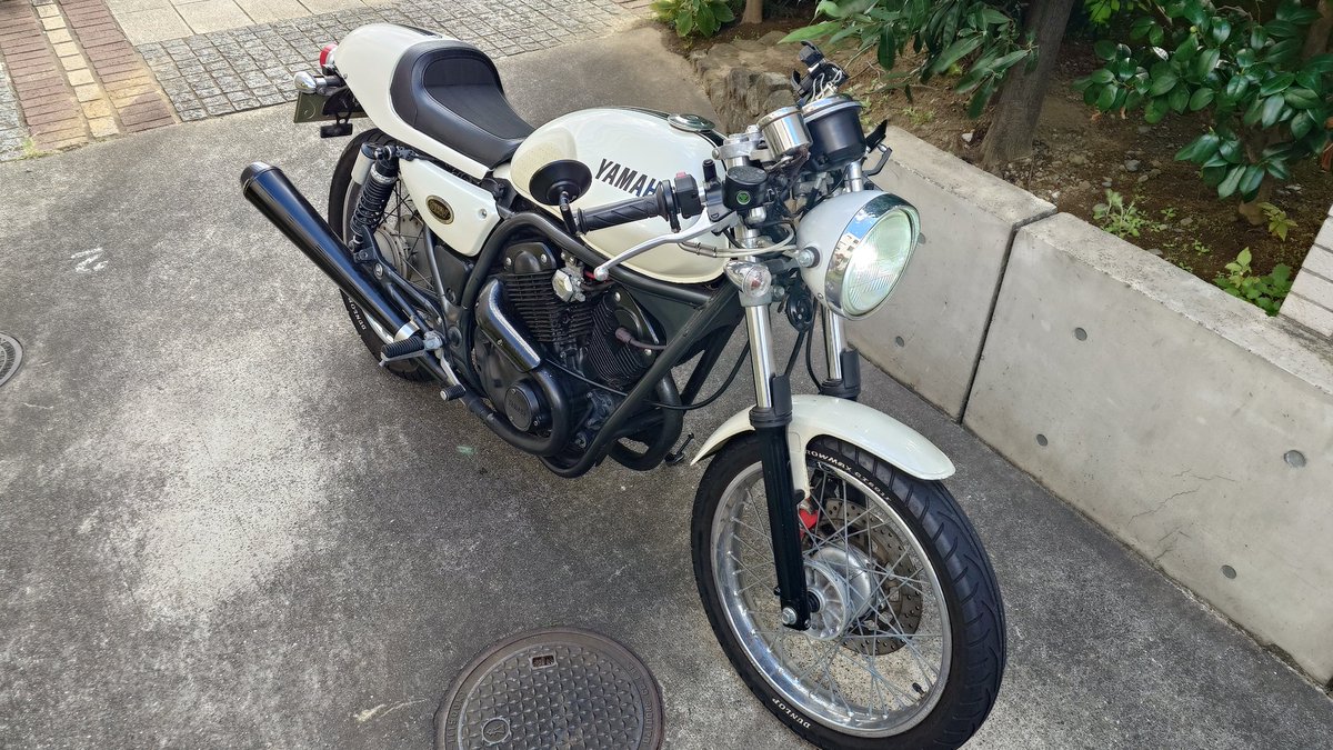 SRV2501's tweet photo. 久々に乗れる！暖気中 https://t.co/jX6u9bgs2K