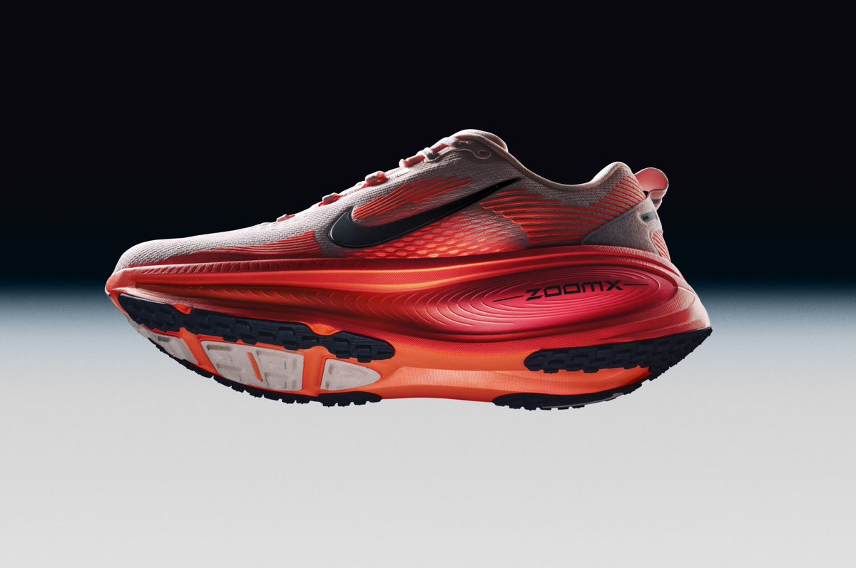¿Correr o volar? Las nuevas tecnologías en calzado están redefiniendo lo que significa comodidad y amortiguación. ¿Hasta dónde llegarías con el equipo adecuado? neomenmx.com/2024/11/22/nik… #RunningLife #InnovaciónDeportiva
