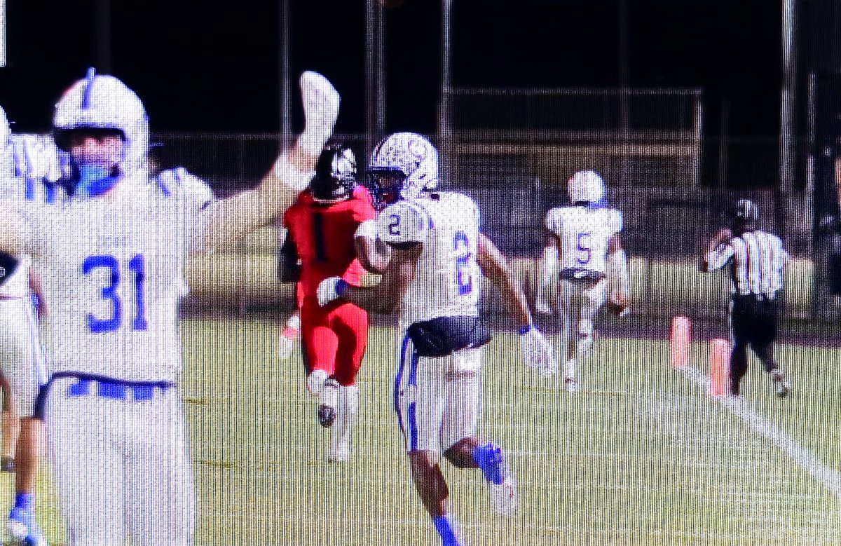There he goes! S.J. Green takes the kickoff all - the - way!

5:45 to go 2Q:
Jesuit 17
PC 17

#AMDG