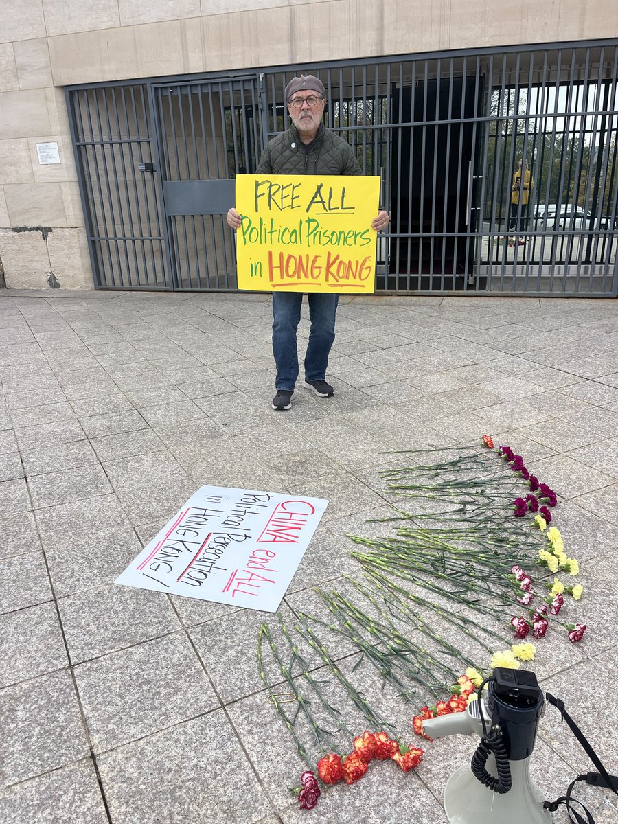 Standing at the front door of the Chinese Embassy in Washington DC calling for the release of all HK political prisoners! #HongKong ⁦<a href="/SolomonYue/">Solomon Yue</a>⁩ ⁦<a href="/hkfp/">Hong Kong Free Press HKFP</a>⁩ ⁦<a href="/hk_watch/">Hong Kong Watch</a>⁩ ⁦<a href="/dc4_hk/">DC4HK - Washingtonians Supporting Hong Kong 😷</a>⁩ ⁦<a href="/Stand_with_HK/">Fight For Freedom. Stand With Hong Kong. 重光團隊</a>⁩ ⁦<a href="/HKLiberty_Team/">Hong Kong Liberty 攬炒團隊</a>⁩ ⁦<a href="/frances_hui/">Frances Hui 許穎婷</a>⁩ #Hk