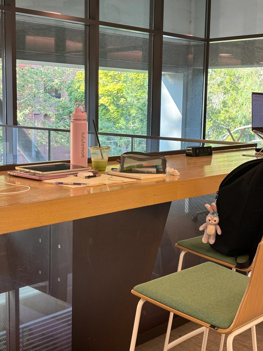 週末の朝テニスでしっかり汗を流した後は、大好きな抹茶で一息🍵✨ 運動でリフレッシュした体に、抹茶のほろ苦さがじんわり染み渡る至福の時間💚😊