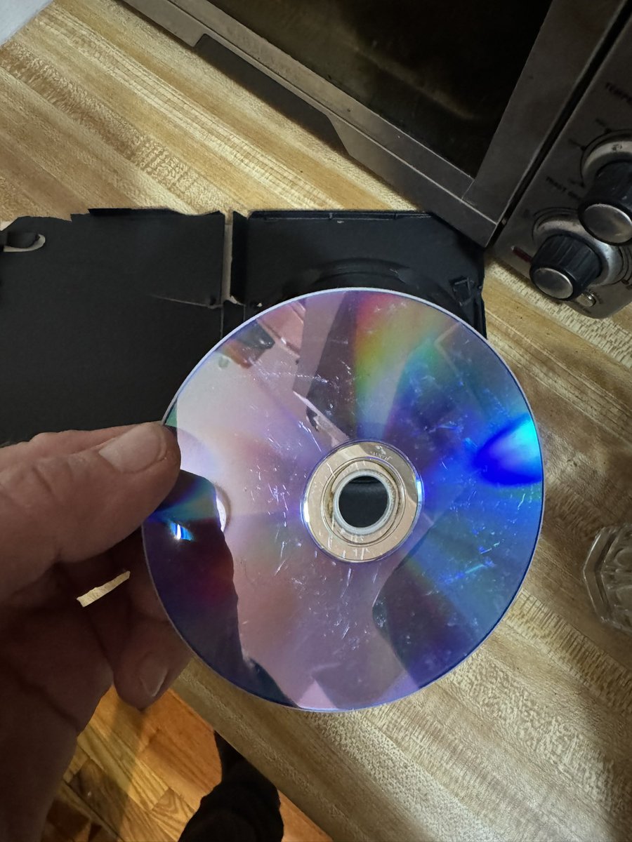 StevieLewIsBack's tweet image. Look what showed up at my house today… but completely destroyed. I have a feeling I won’t be getting a refund #EnglishVinglish