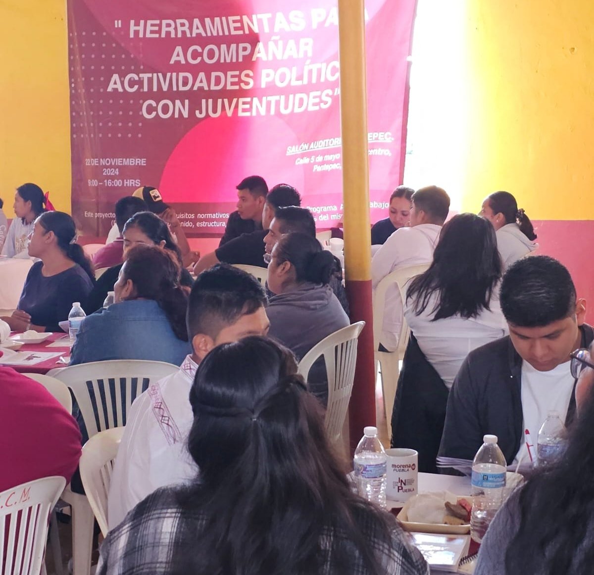 agustingc2012's tweet photo. Para atrás, ni para tomar impulso. 
En #Puebla, #Morena no se detiene. 
Este día se impartió en #Pantepec el Taller "Herramientas  para acompañar actividades políticas con juventudes". 
Para profundizar la transformación capacitamos a nuestros jóvenes. @FelipeColotla https://t.co/tvbSj6Hwhp