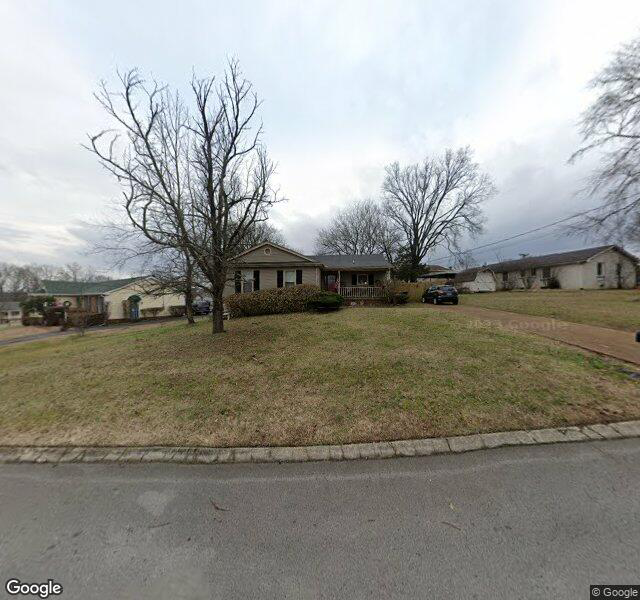 311Nashville's tweet photo. 🚨 SHOOTING at 2804 Barksdale Ln in Antioch (reported 7:45pm) https://t.co/YoUh3mdbde