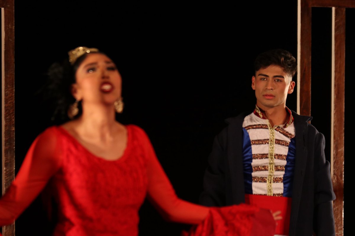 ¡Muy bien jóvenes artistas! 👏🏻
El Instituto Macuil Xochitl presenta “Mariana Pineda” en el XXIII Encuentro Nacional de Teatro 🎭

Fotos en: facebook.com/share/p/15DZnp…