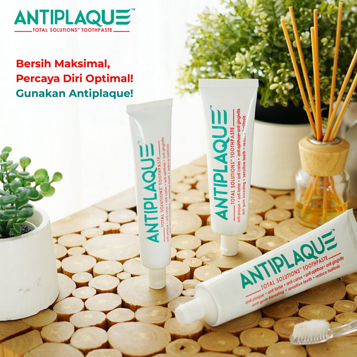 AntiplaqueTST's tweet photo. Gigi yang sehat tentu saja menaikkan kepercayaan dirimu!

Rajin gunakan pasta gigi Antiplaque Total Solutions karena didalamnya terkandung 4 bahan aktif yang mampu jaga kesehatan gigi dan mulutmu.

Sikat gigi 2x dalam sehari dan rasakan manfaatnya.

Order sekarang! https://t.co/54Nar3YBo6