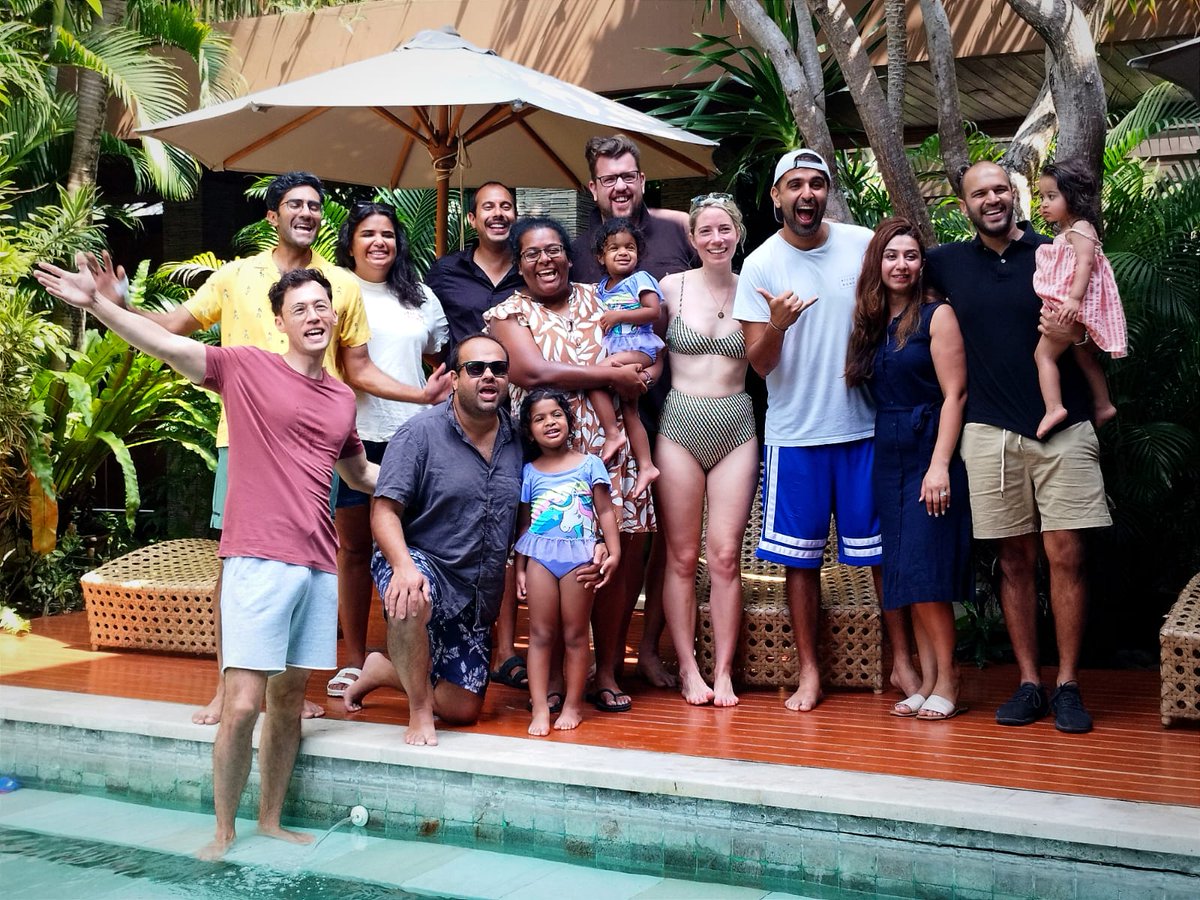 KinareeEstate's tweet photo. ✨ Sun, laughs, &amp; unforgettable nights – that’s life at Villa Kinaree Estate! ☀️
Perfect for family &amp; group getaways, our Seminyak villa offers lush greenery, a private pool, &amp; endless memories.  Where luxury meets togetherness.  Book now! #BaliVilla #SeminyakRetreat #seminyak https://t.co/6pJVKUJdVy