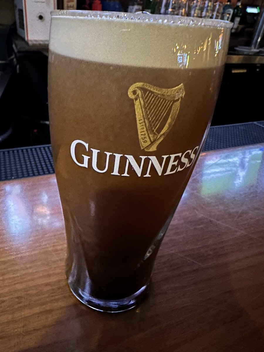 dylanstein40's tweet photo. @irishStout5 @lverrochi @Matt_Bris1 @czanelli23 @cup_of_joe4 @beautifulpints Happy Friday from the Milky Way https://t.co/p0bMO0Sxi4