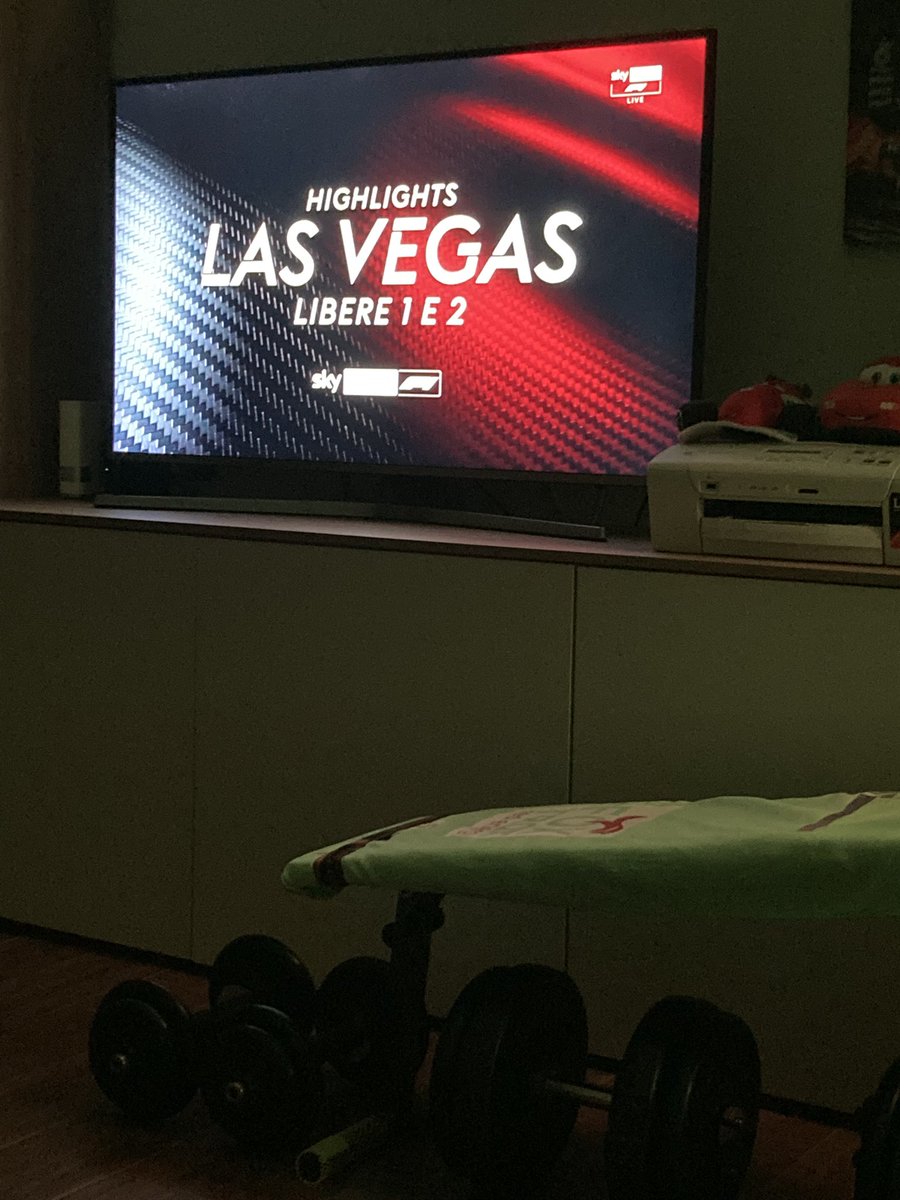 walkam66's tweet photo. #SkyF1 HERE WE GO https://t.co/rDVSyZL9WE