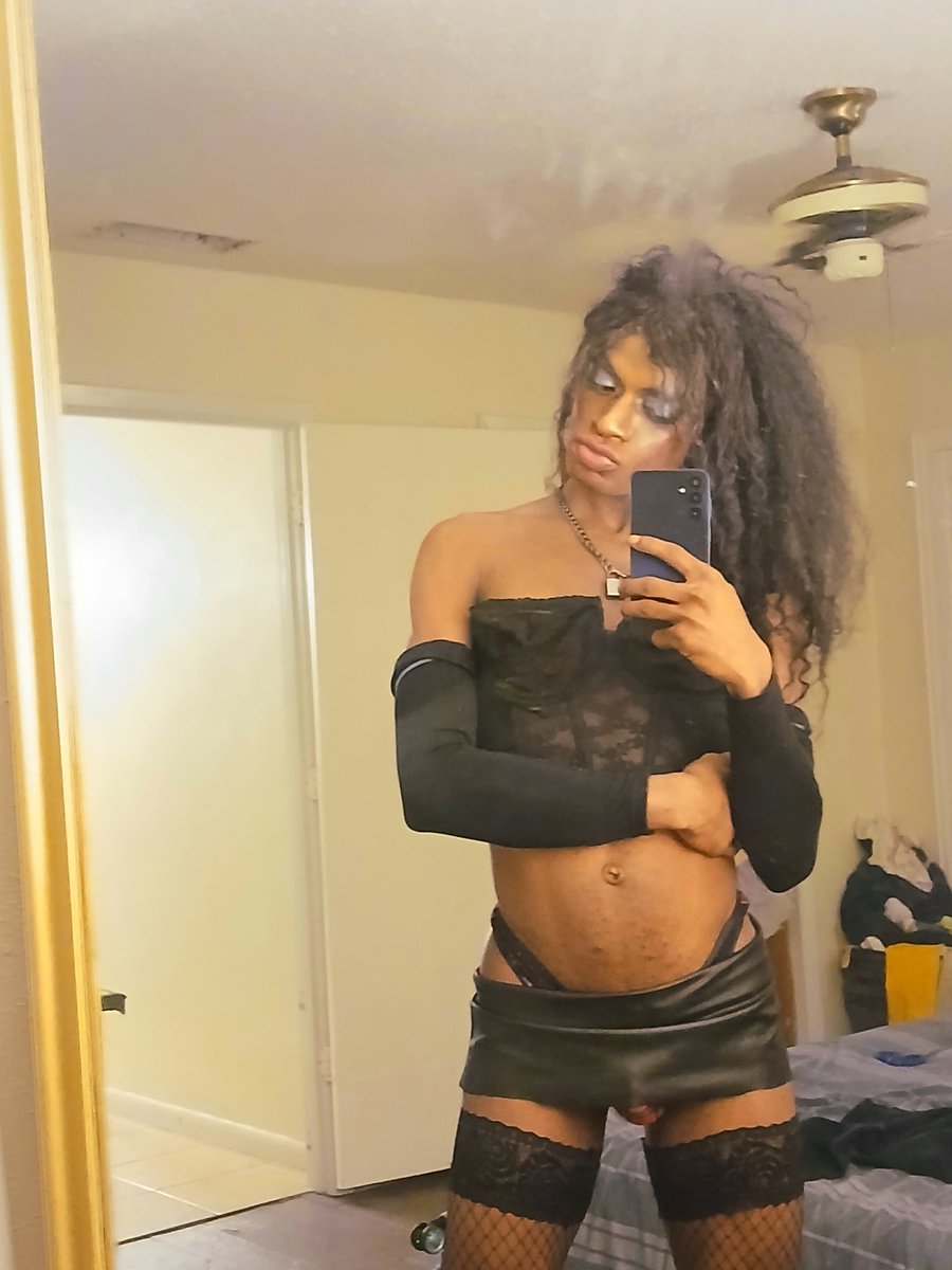 thisisstuntress's tweet photo. THEE AMAZON PRINCESS 💫💫✨️✨️💋 https://t.co/G0Q8RF37g8
