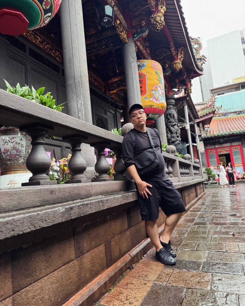 oe_portrait's tweet photo. 昨日の投稿を忘れてました。完璧に見える大江にもミスはあるんですから、大丈夫ですよ。

#ミスをミスに見せない男
#完璧には見えてないけど
#なにも大丈夫ではない
#なんそれ 
#こっち見んな
#大江ポートレート
#1日1投稿
#ちょっとイラつく画像を毎日投稿
#即ミュートがオススメ
#デブ専
#おでぶ https://t.co/dZLPWHheKj