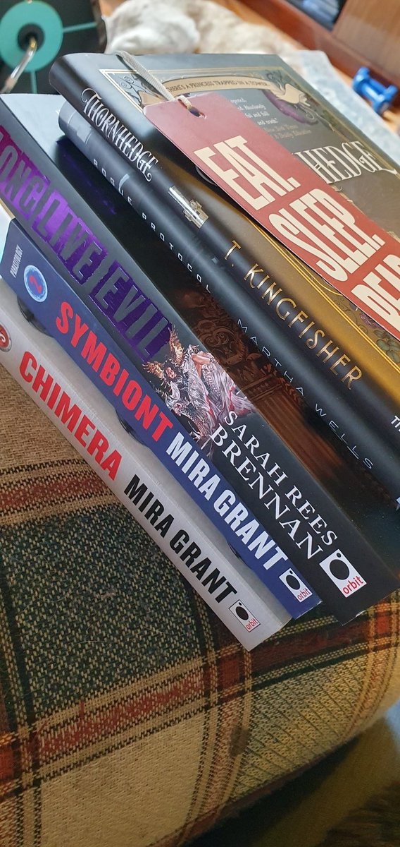 Jaydeyn's tweet photo. Killer stack of new books for me. Love all of these authors so much! @seananmcguire @sarahreesbrenna @UrsulaV https://t.co/chsWCwovMc