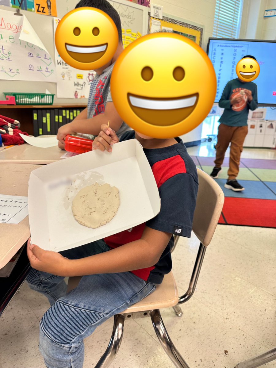 MrsAngel_WMES's tweet image. WMES First graders have traveled back in time to use Cuneiform to write their names on clay tablets! Of course I’m an archeologist there to guide them through their time travel. #WMES #MCPS #CKLA #languagelearners