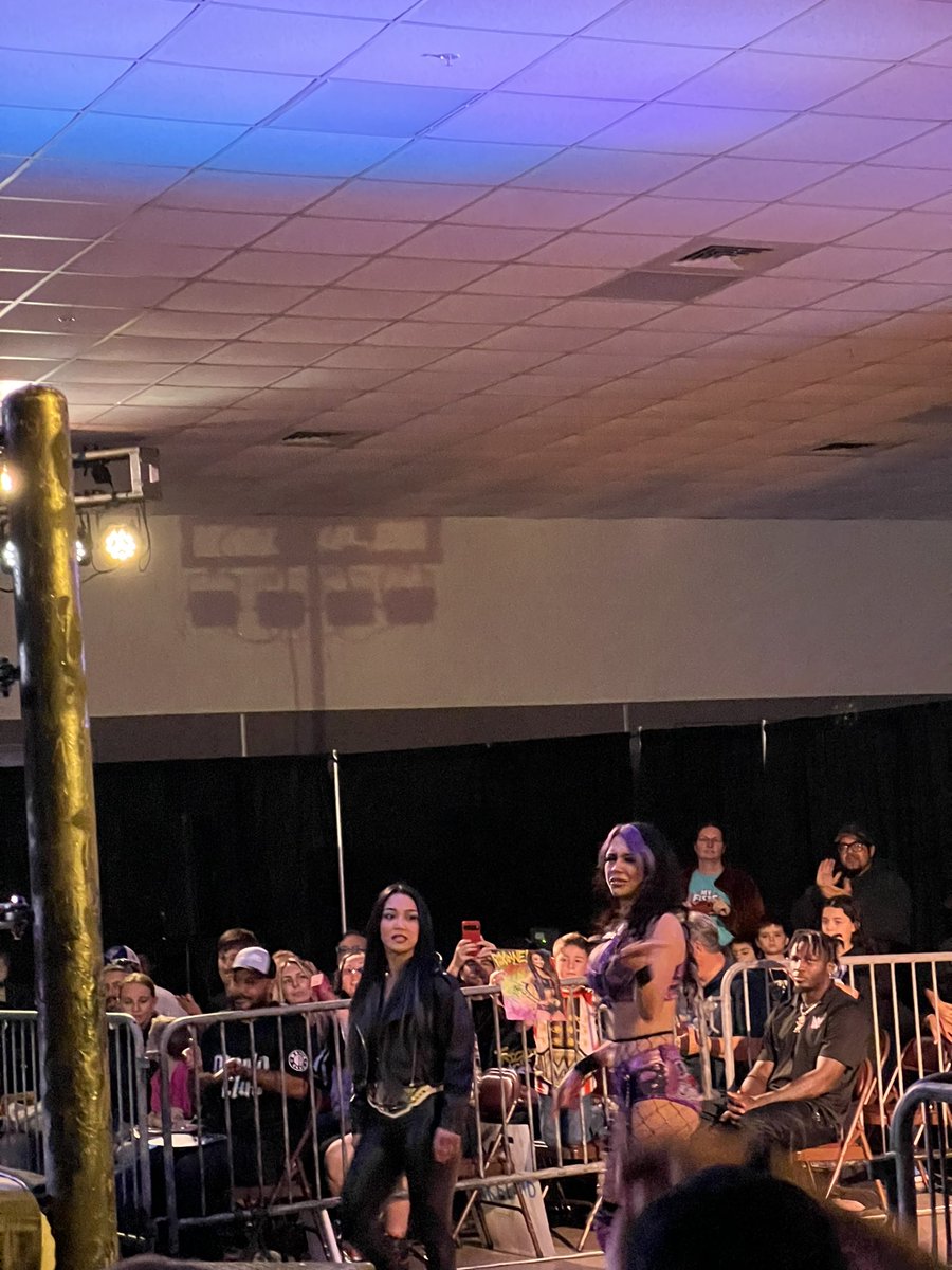 Nope. @CoraJadeWWE and <a href="/roxanne_wwe/">roxanne</a> don't approve and aren't impressed by the crowd in #NXTLakeland. 👎🚫🙅🙅‍♀️

#FriJadeNightRox #WWENXT

Photo courtesy of <a href="/ghostlykiddd/">Peanuts 2 N Edephant</a> 📷📸