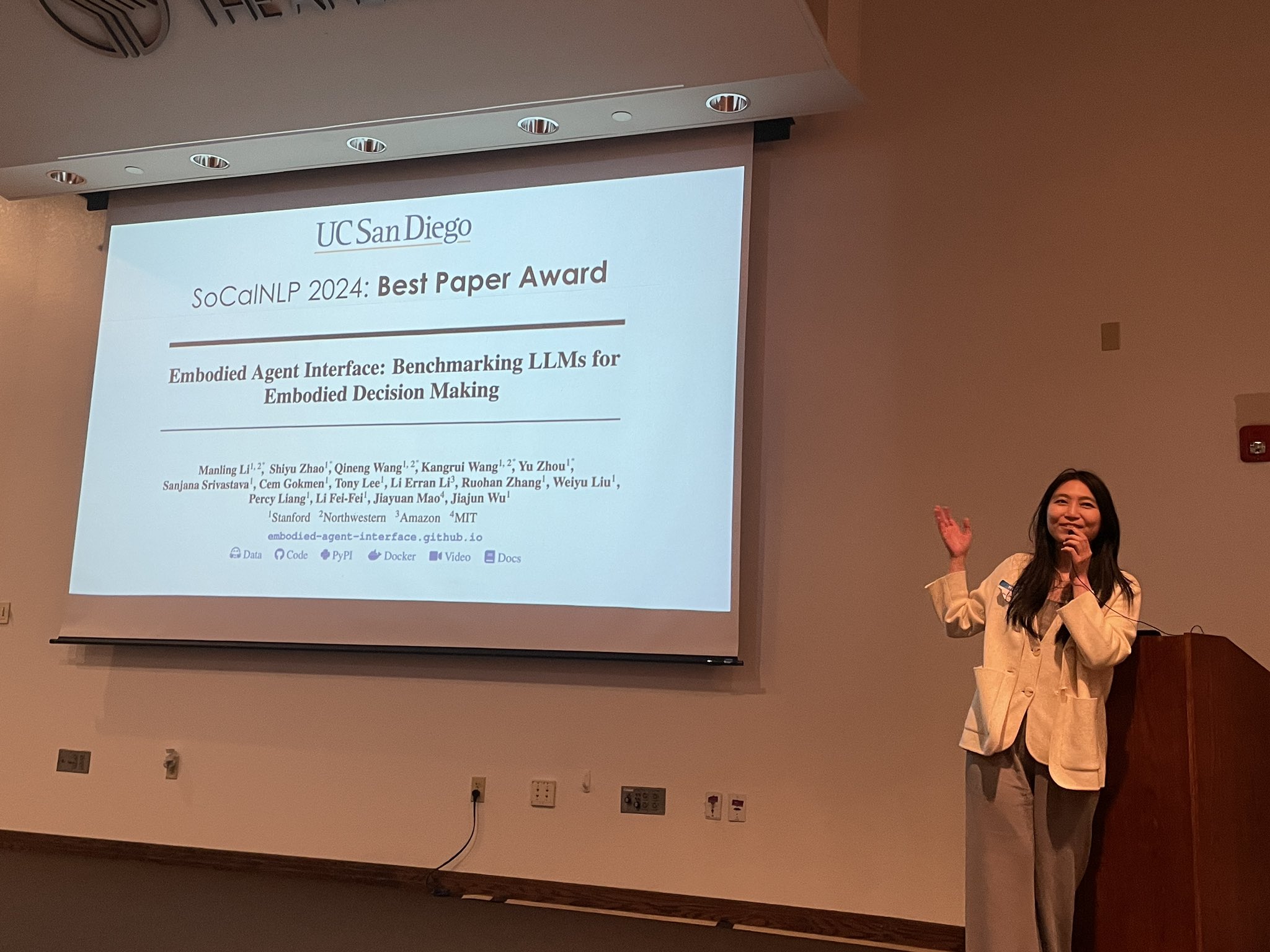 manling 🏆We are thrilled that our Embodied Agent Interface  (https://t.co/MZMZ8dZkkA) received the Best Paper Award at SoCal NLP 2024  (~top 0.4%)! ❤️A big thank you to our incredible team @