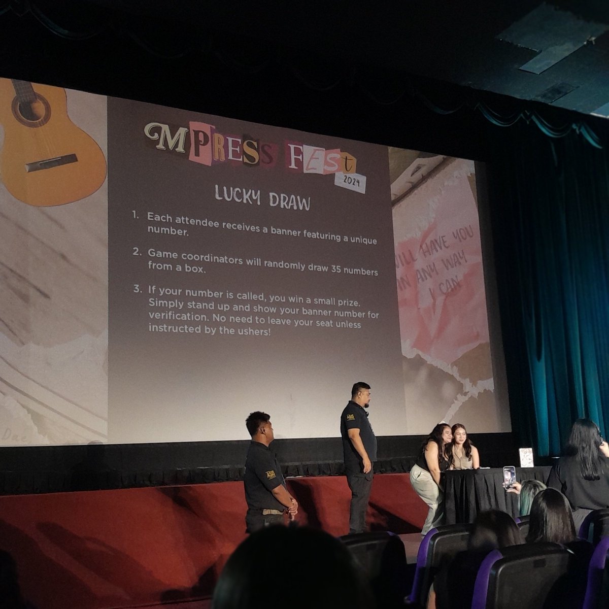 now happening: lucky draw

instax photo with ate j, later to be signed once printed

SANA OL NA LANG TALAGA! 

#JonaxxManilaBookSigning2024
#FTABookLaunch