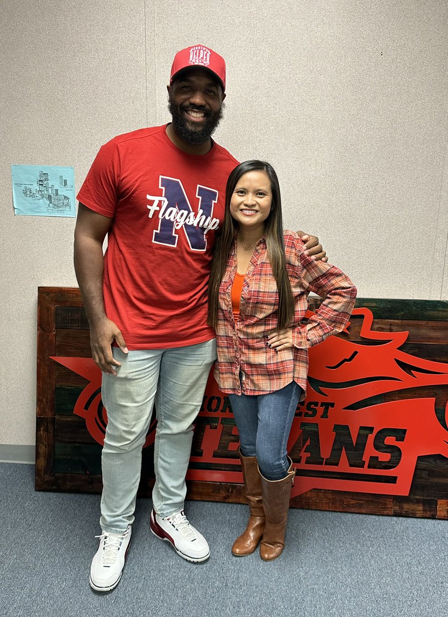 PTranNHS's tweet image. Best surprise visit today from @LearnedNotGiven!