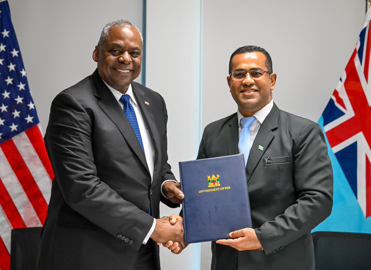 Archive: Lloyd J. Austin III tweet media